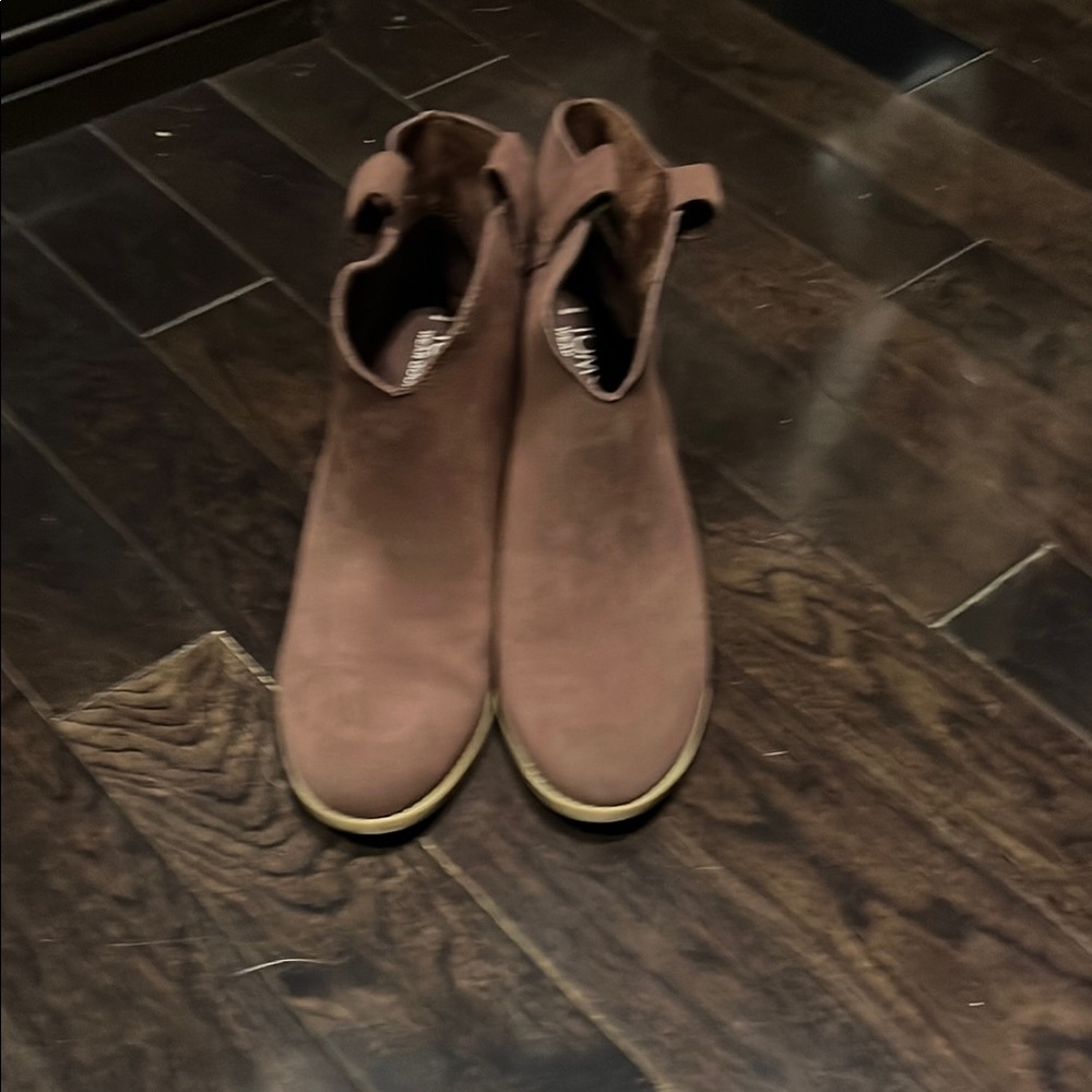 Tom’s Brown Suede Ankle Boots